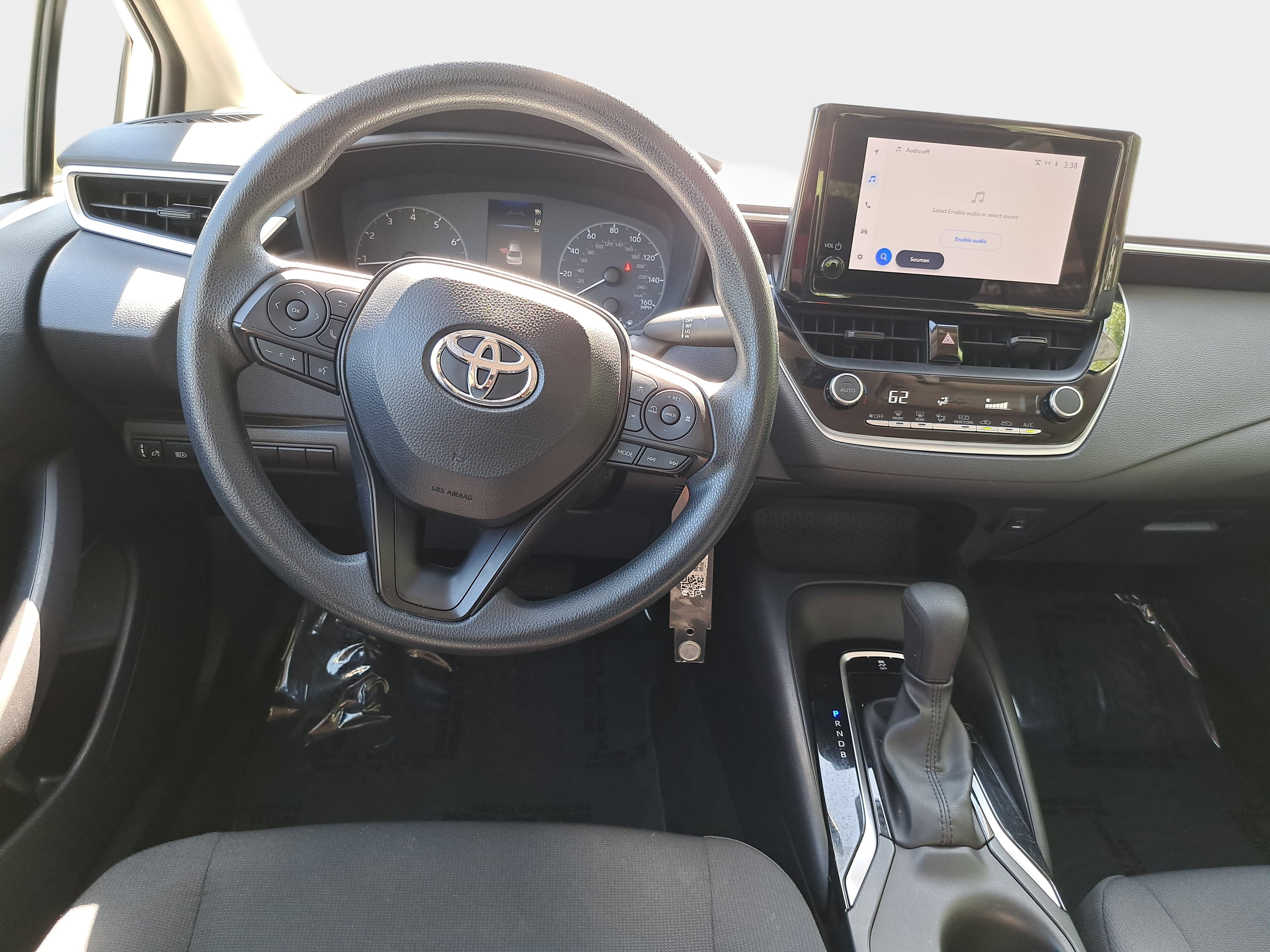 Used 2024 Toyota Corolla LE FWD image 15