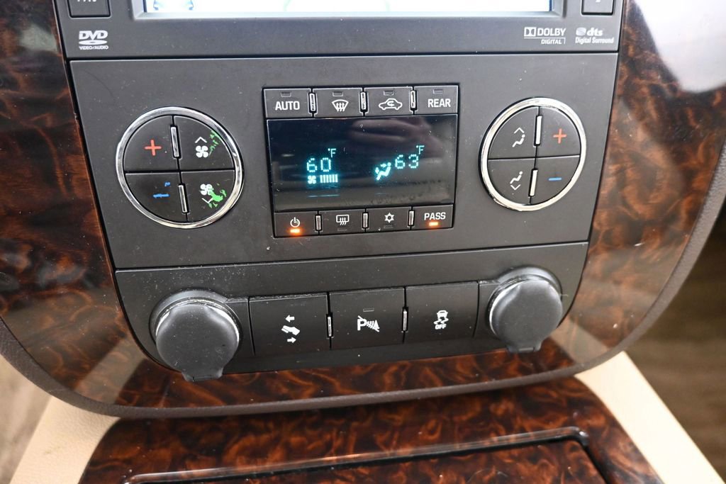 Used 2014 GMC Yukon Denali AWD/4WD image 18