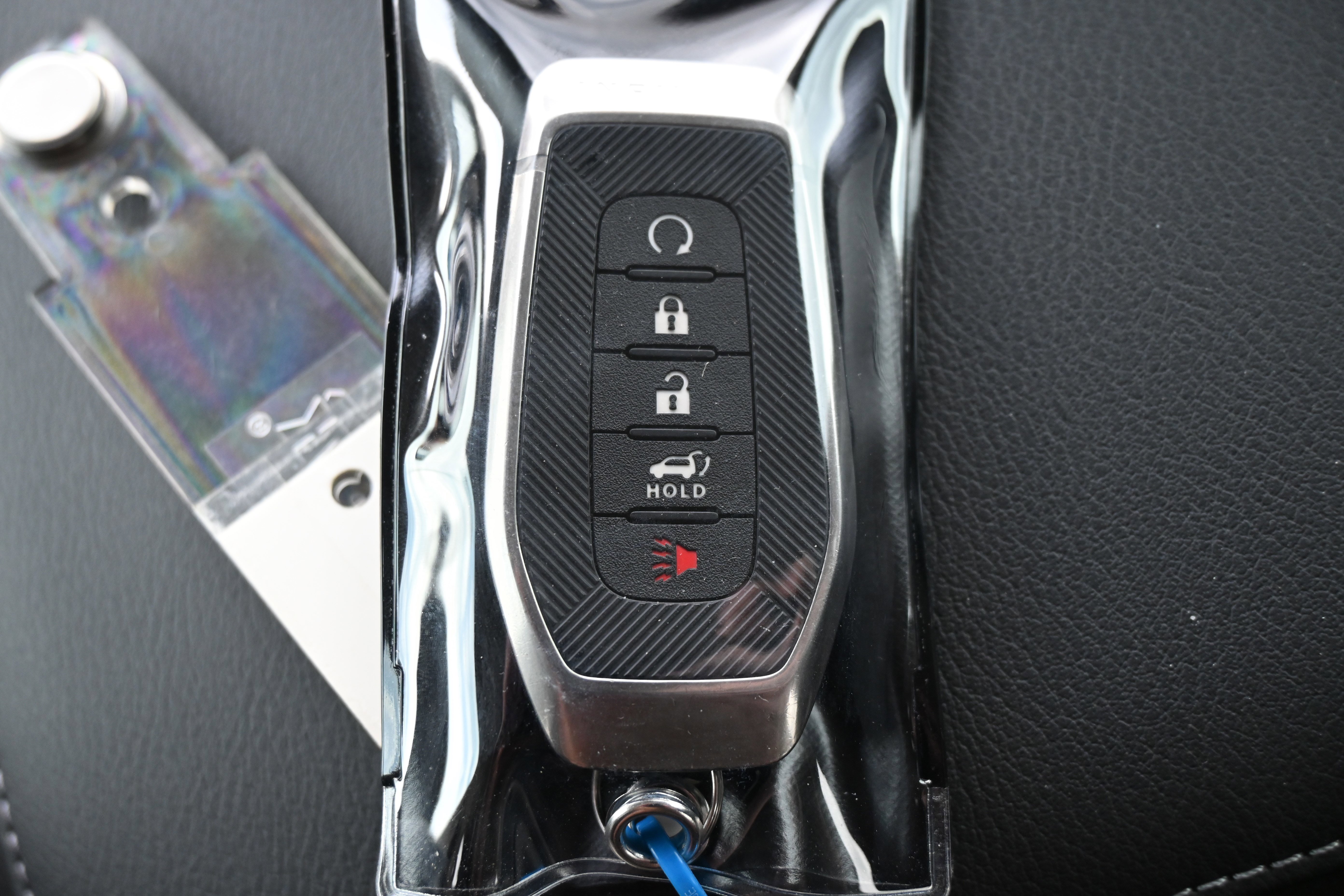 Used 2025 INFINITI QX80 Sensory AWD/4WD image 36