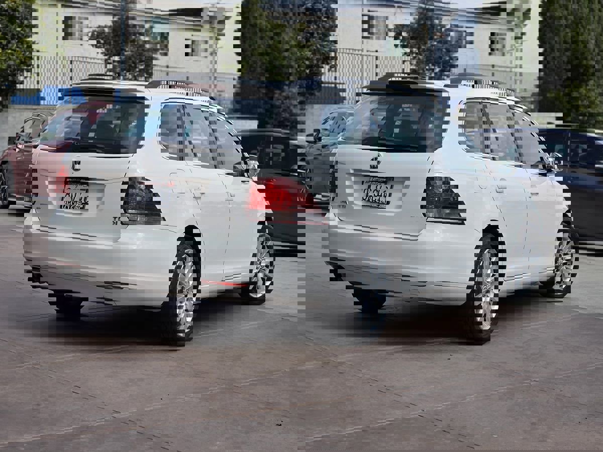 Used 2012 Volkswagen Jetta TDI image 13