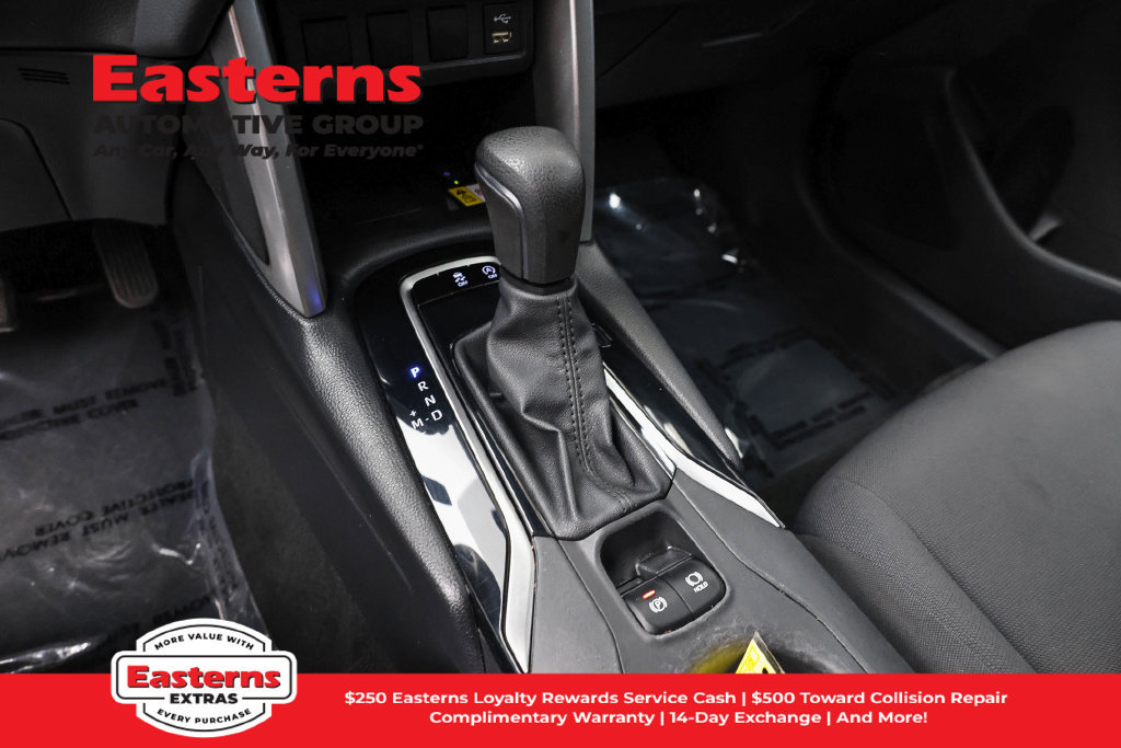 Used 2022 Toyota Corolla Cross LE AWD/4WD image 14