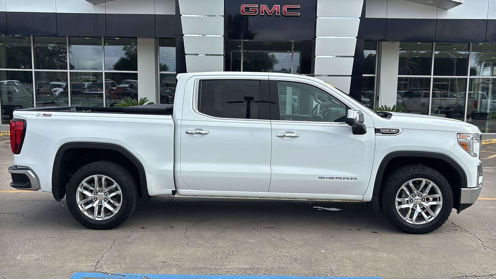 Used 2020 GMC Sierra 1500 SLT w/ SLT Premium Plus Package AWD/4WD image 9