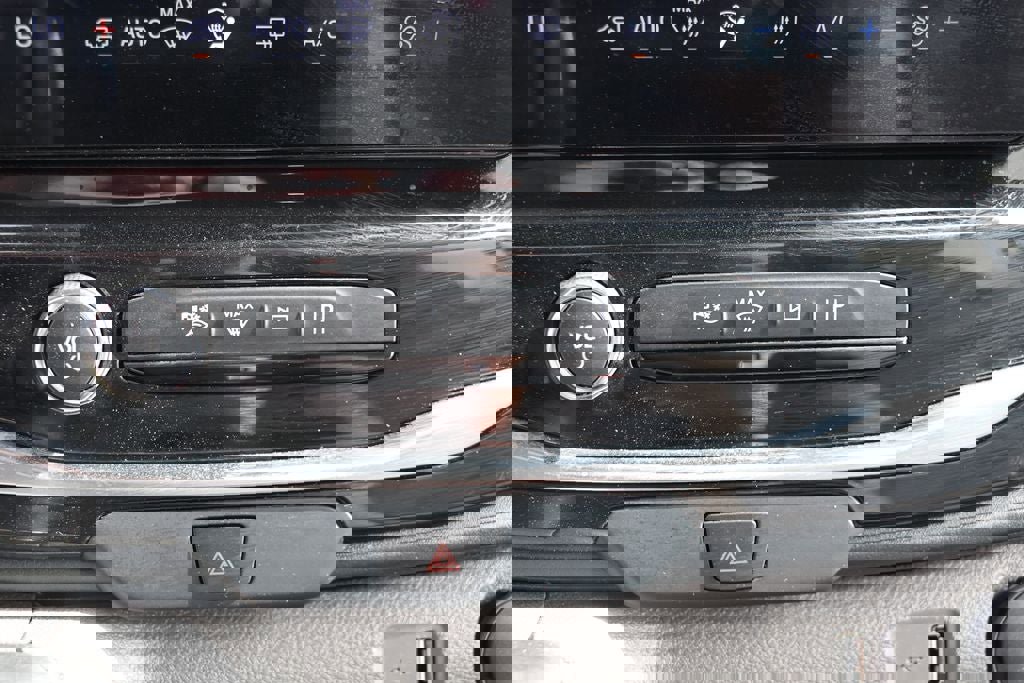 Used 2025 Ford Transit 350 XLT AWD/4WD image 22