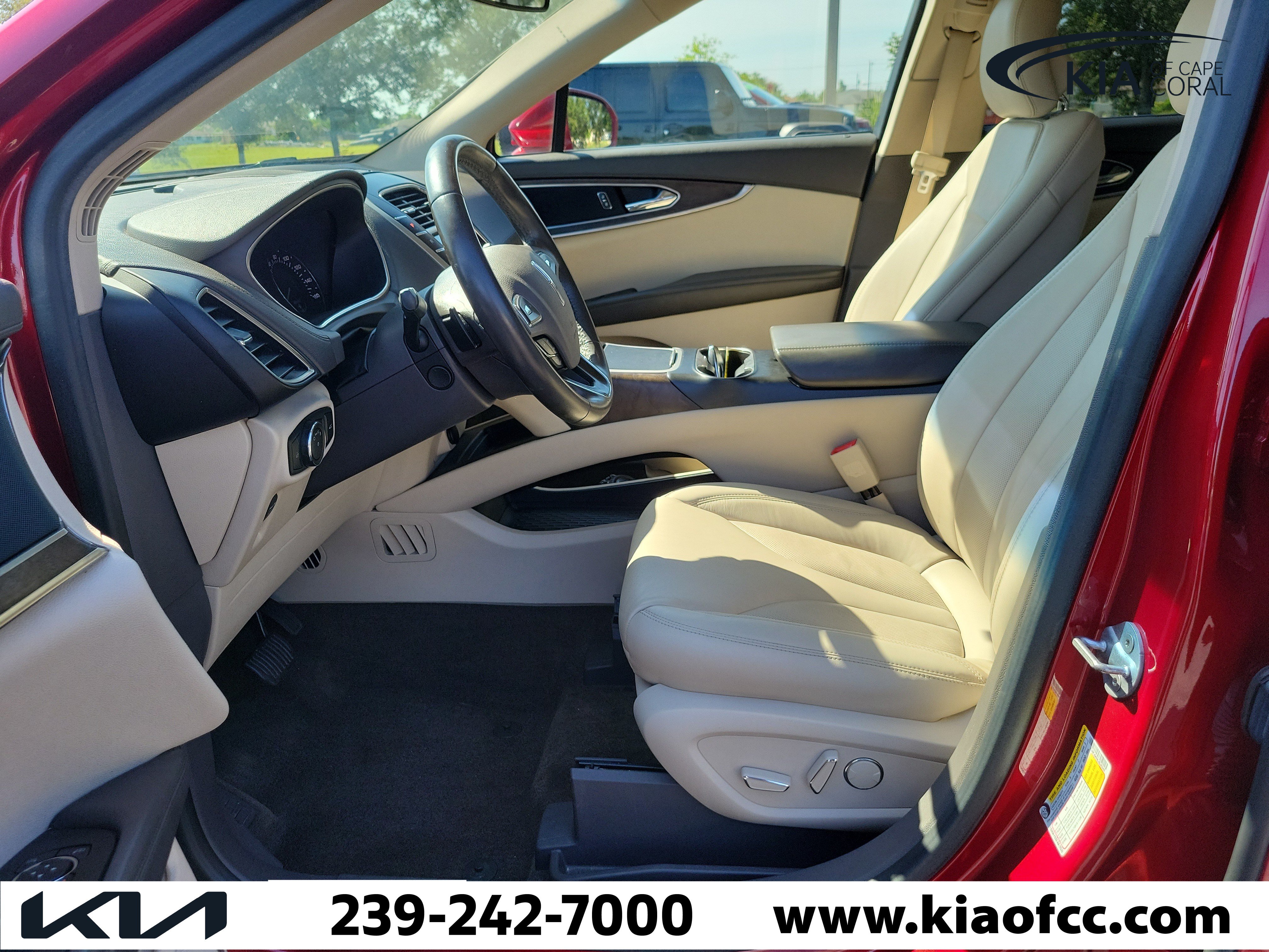 Used 2018 Lincoln MKX Select w/ Select Plus Package FWD image 20
