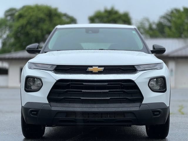 Used 2021 Chevrolet TrailBlazer LS FWD image 2