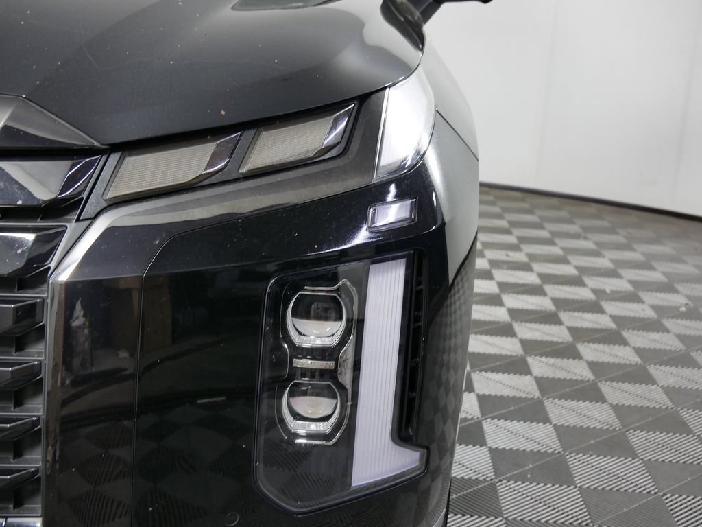 Used 2023 Hyundai Palisade Limited AWD/4WD image 14