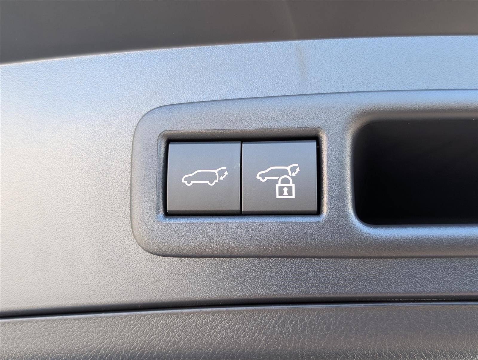 New 2026 Lexus UX 300h AWD image 10