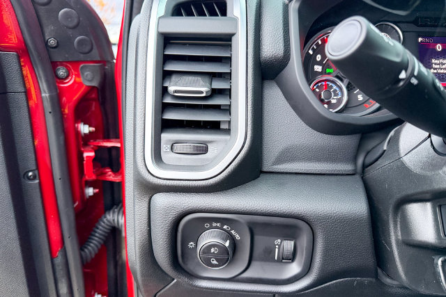 New 2026 RAM 3500 Big Horn AWD/4WD image 21