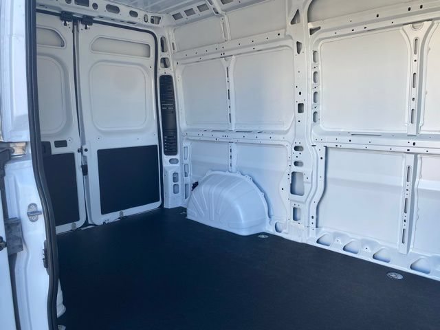 New 2026 RAM ProMaster 2500 w/ Convenience Group FWD image 11