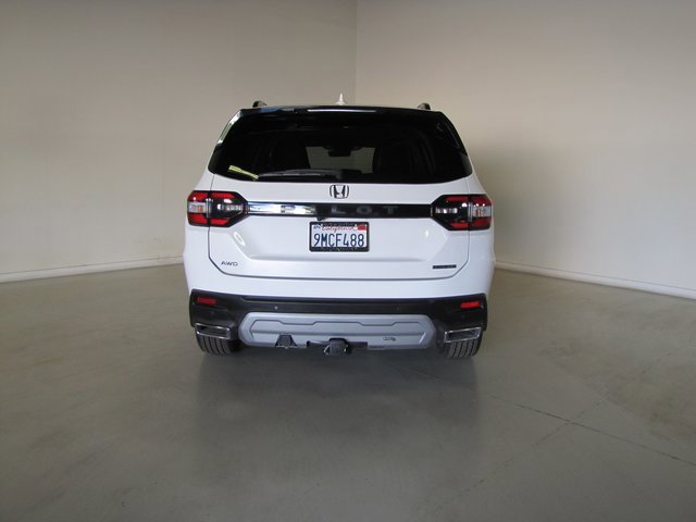 Certified 2024 Honda Pilot Touring image 24