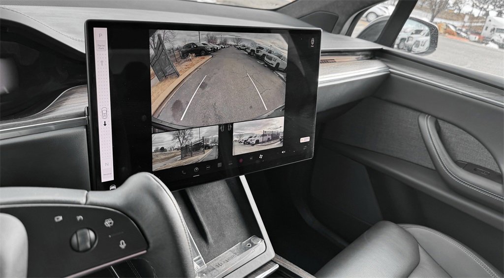 Used 2022 Tesla Model X image 19
