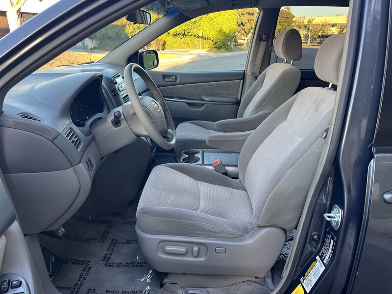 Used 2006 Toyota Sienna LE FWD image 12