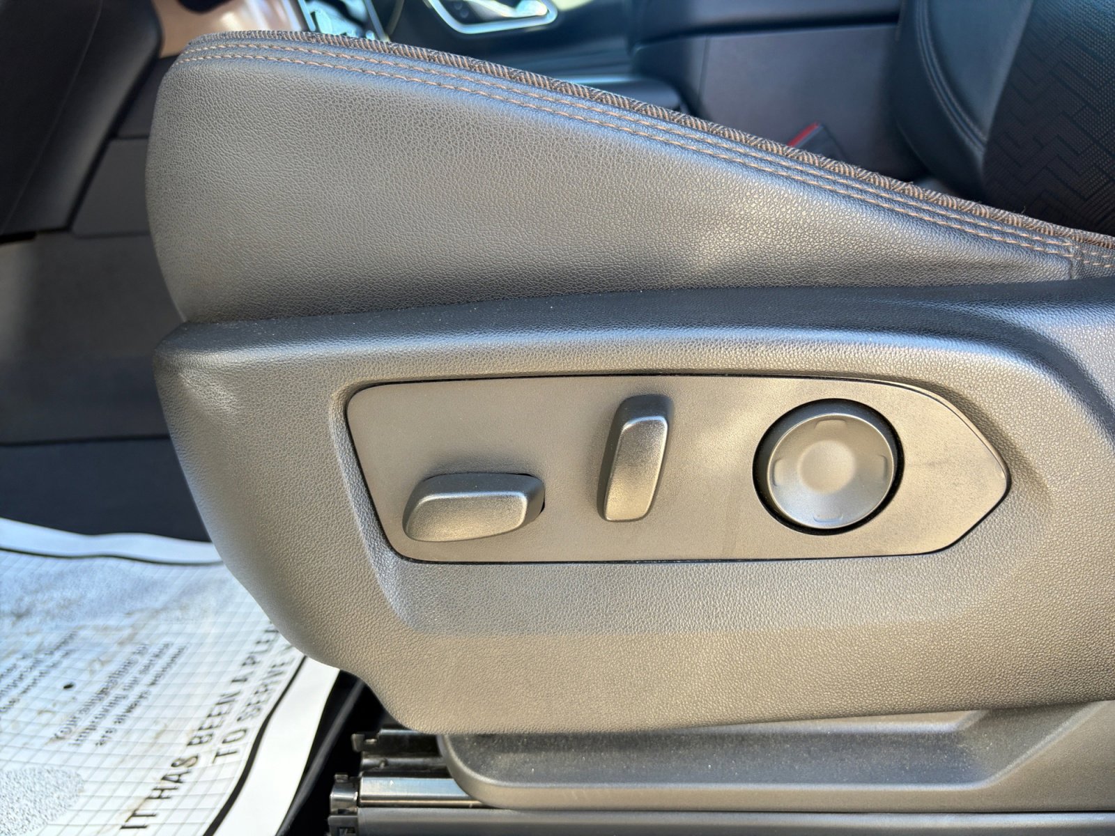 Used 2024 Chevrolet Tahoe High Country image 15