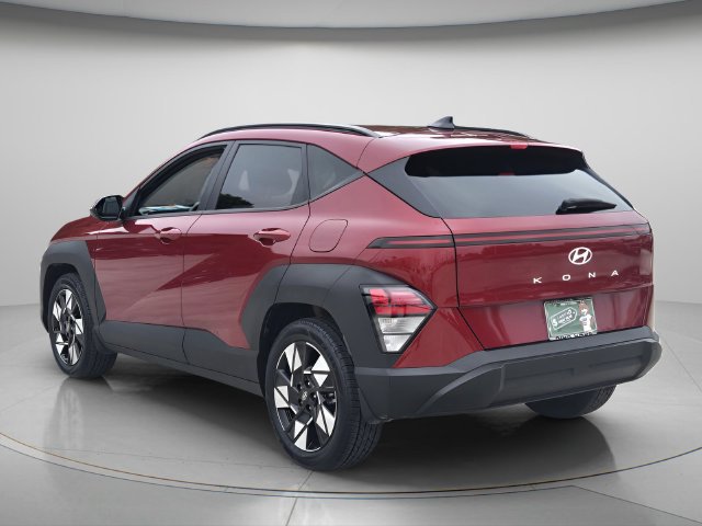 Used 2024 Hyundai Kona SEL FWD image 4