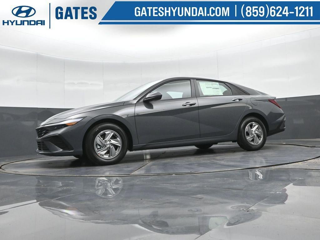 New 2026 Hyundai Elantra SE FWD image 41