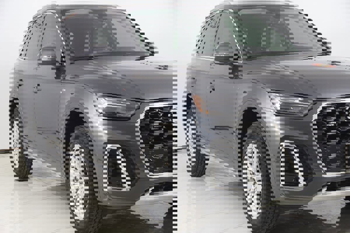 Used 2024 Audi Q5 2.0T Premium w/ Convenience Package image 40