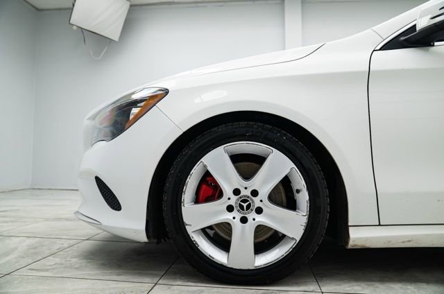 Used 2018 Mercedes-Benz CLA 250 4MATIC image 32