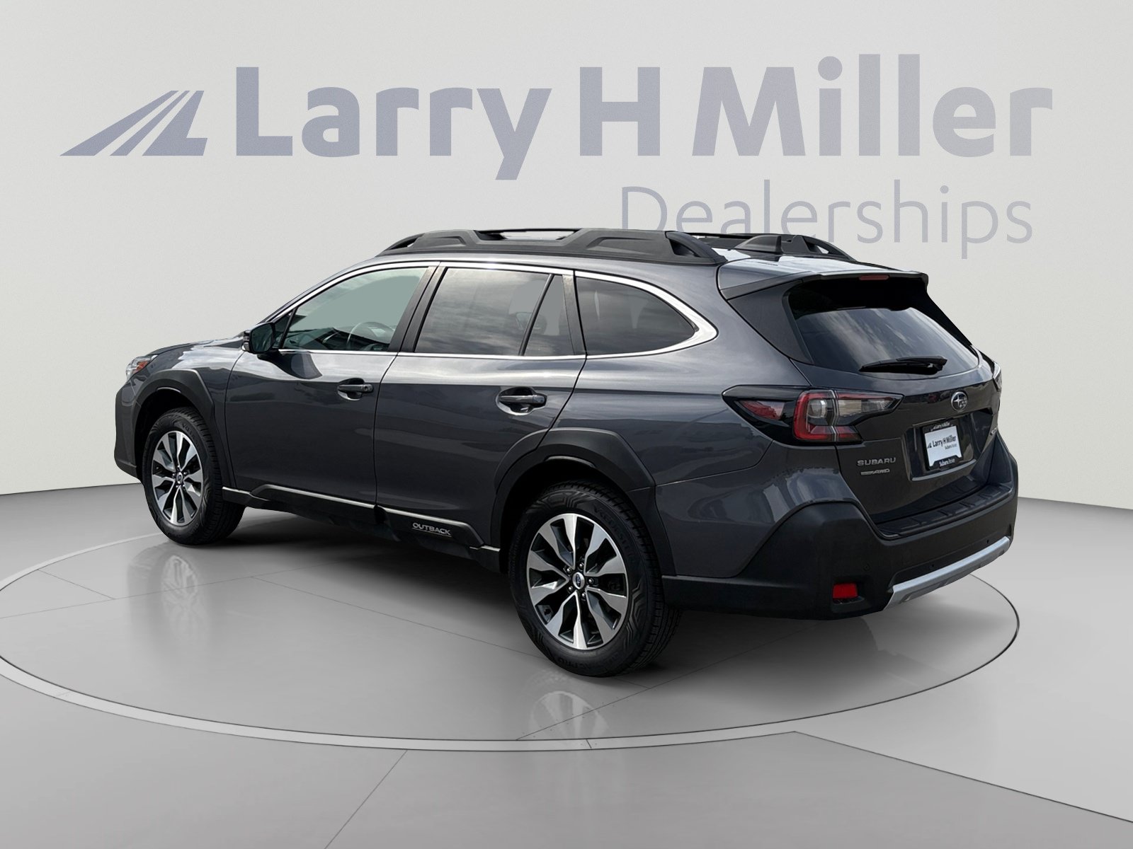 Certified 2024 Subaru Outback Limited AWD/4WD image 3