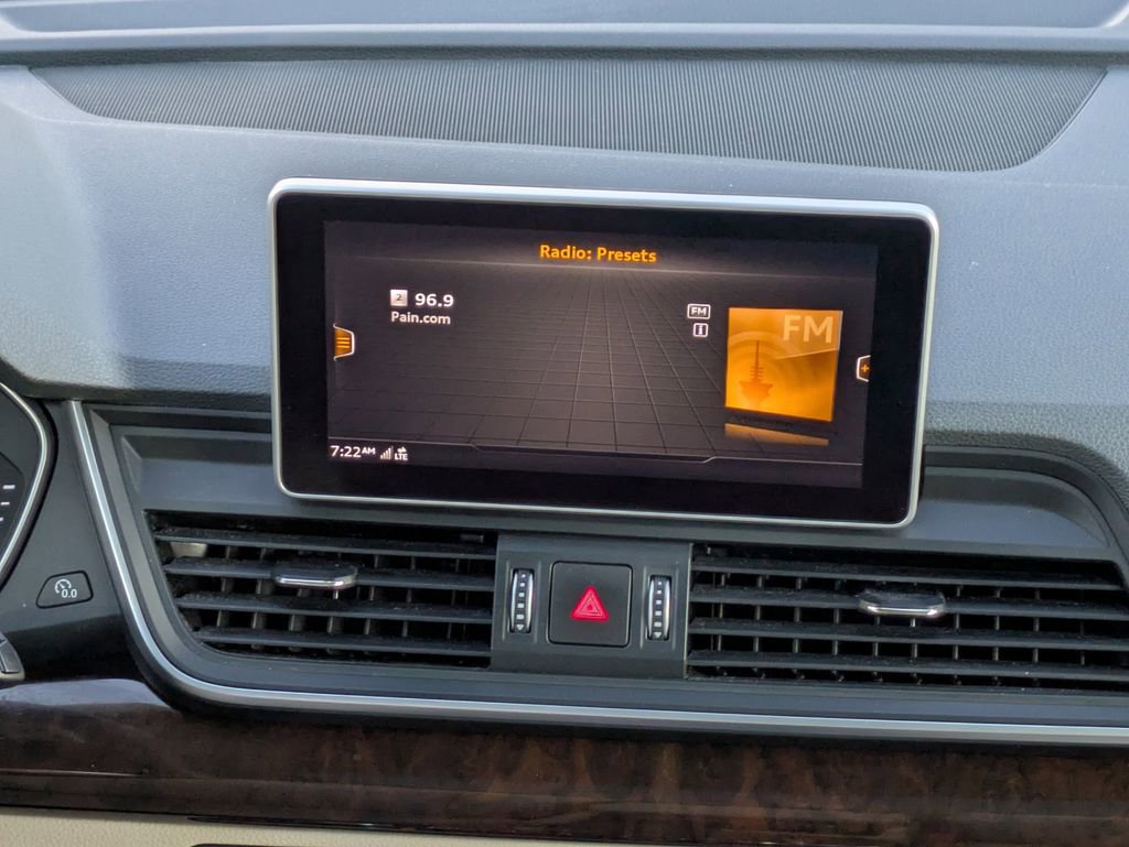 Used 2018 Audi Q5 2.0T Premium Plus w/ Premium Plus Package image 18