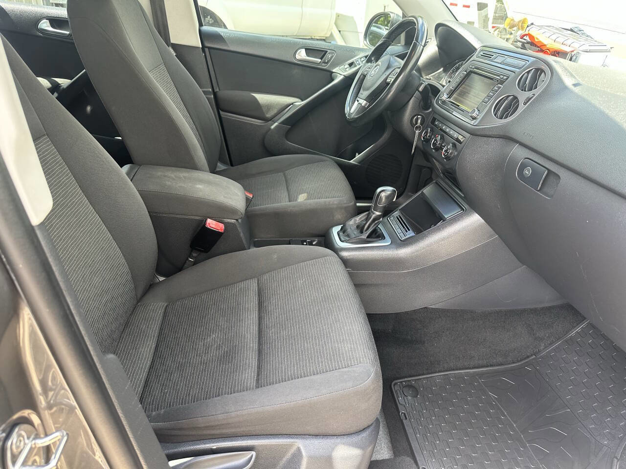 Used 2015 Volkswagen Tiguan S FWD image 14