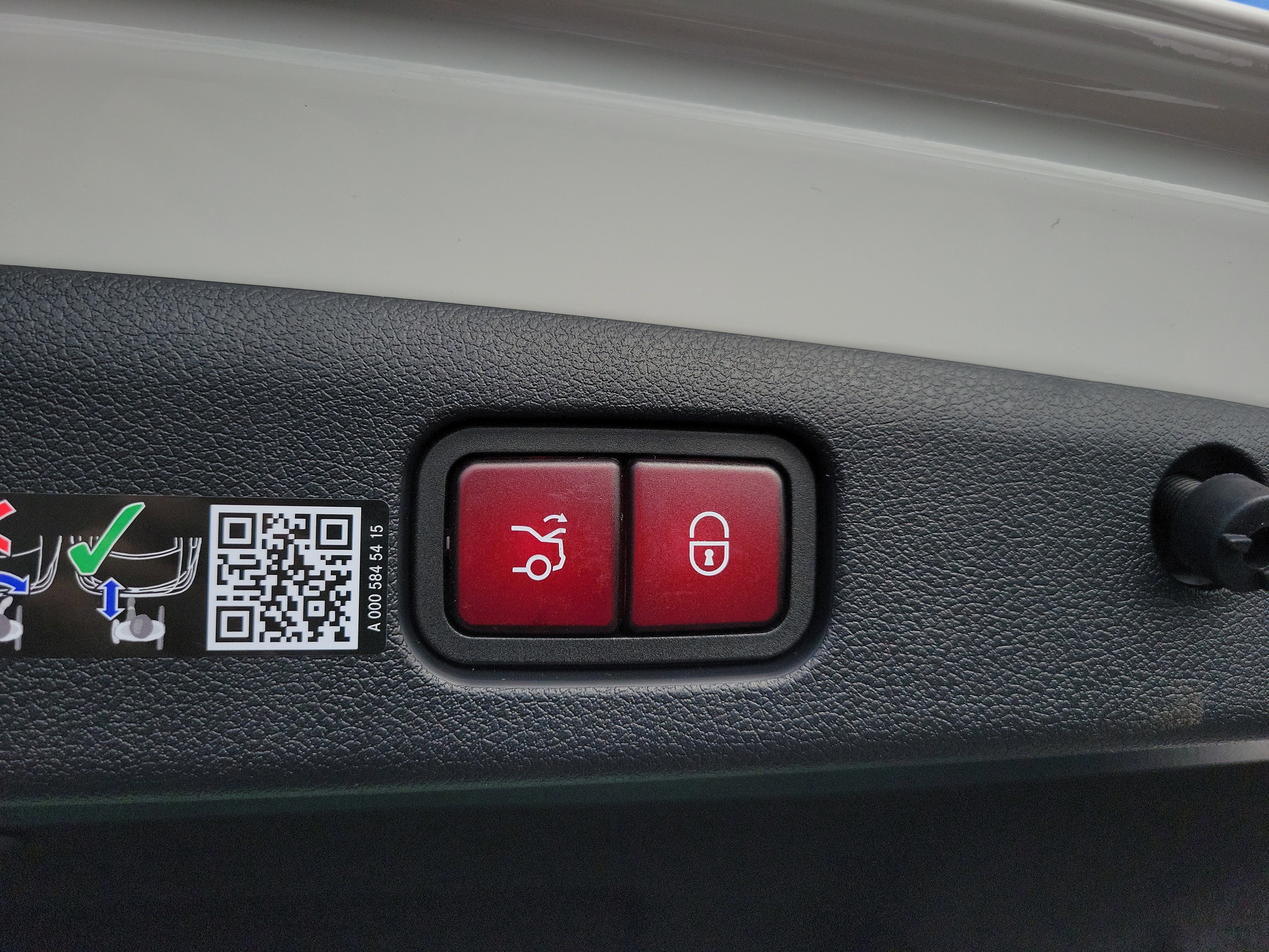 New 2026 Mercedes-Benz E 350 Sedan image 9