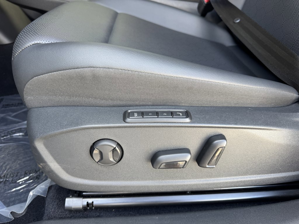 Used 2022 Volkswagen ID.4 Pro S image 32