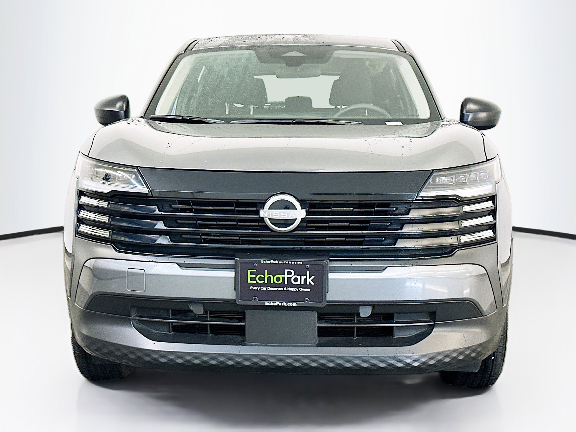 Used 2025 Nissan Kicks S image 2