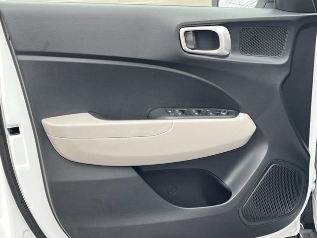 New 2026 Hyundai Venue SEL FWD image 21