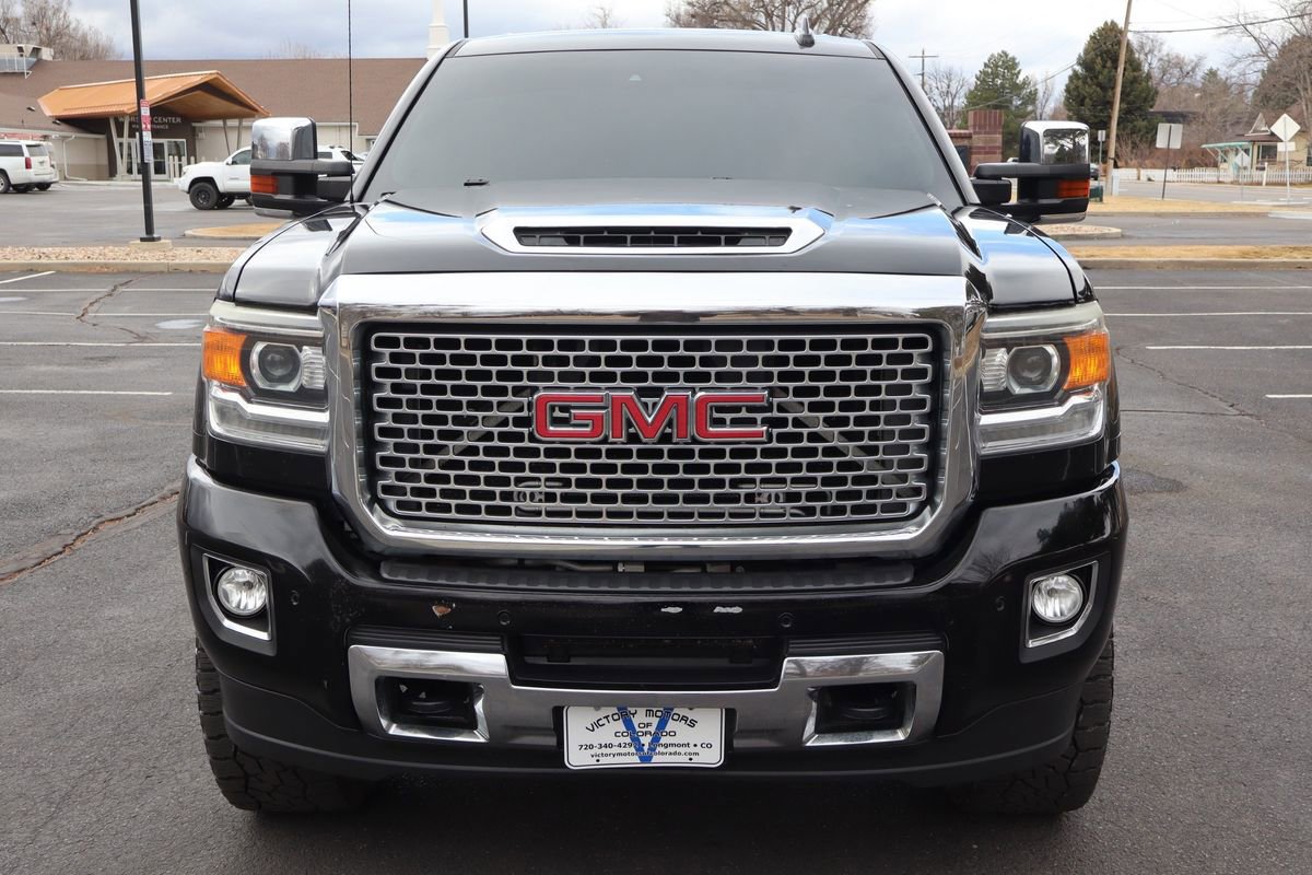 Used 2017 GMC Sierra 2500 Denali w/ Duramax Plus Package image 12