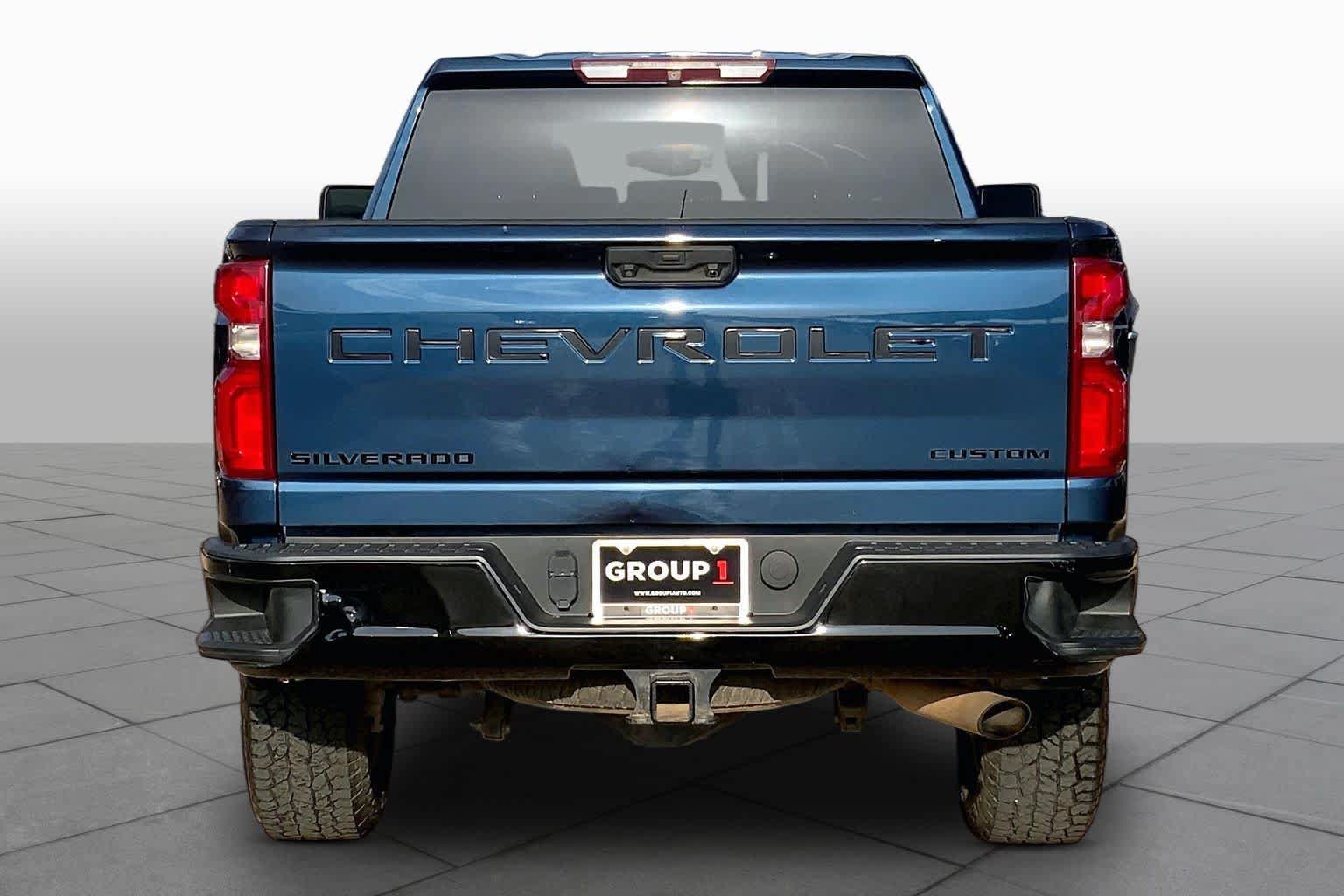 Used 2021 Chevrolet Silverado 2500 Custom w/ Custom Value Package AWD/4WD image 5