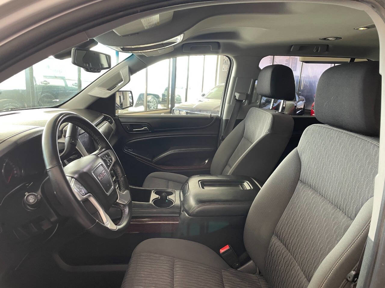 Used 2016 GMC Yukon XL SLE w/ Convenience Package image 16