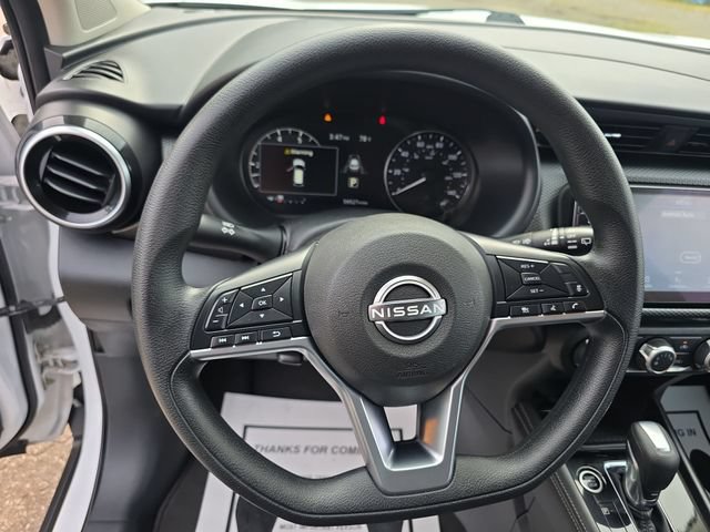 Certified 2023 Nissan Kicks SV FWD image 14