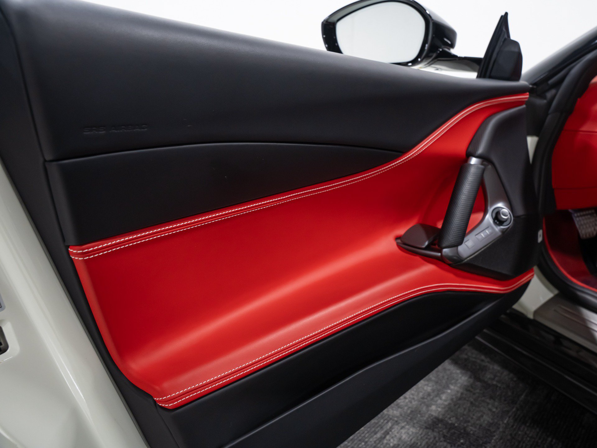Used 2023 Ferrari 812 GTS RWD image 53