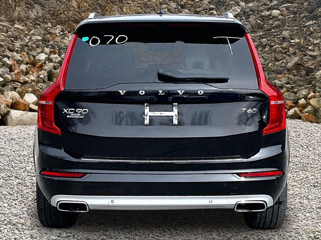 Used 2021 Volvo XC90 T6 Momentum w/ Protection Package Premier AWD/4WD image 4