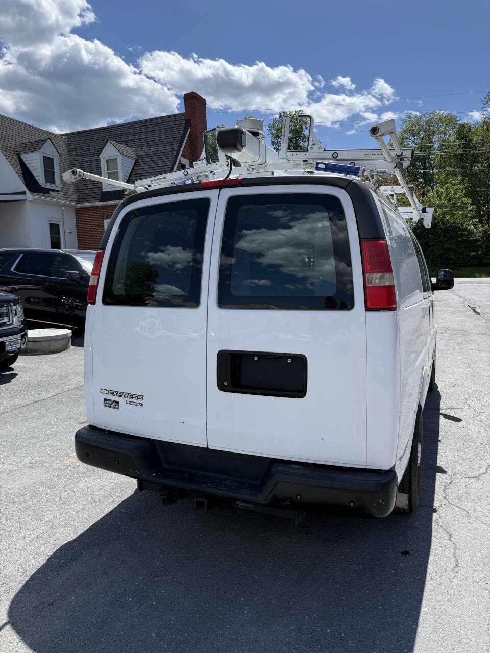 Used 2015 Chevrolet Express 2500 RWD image 8