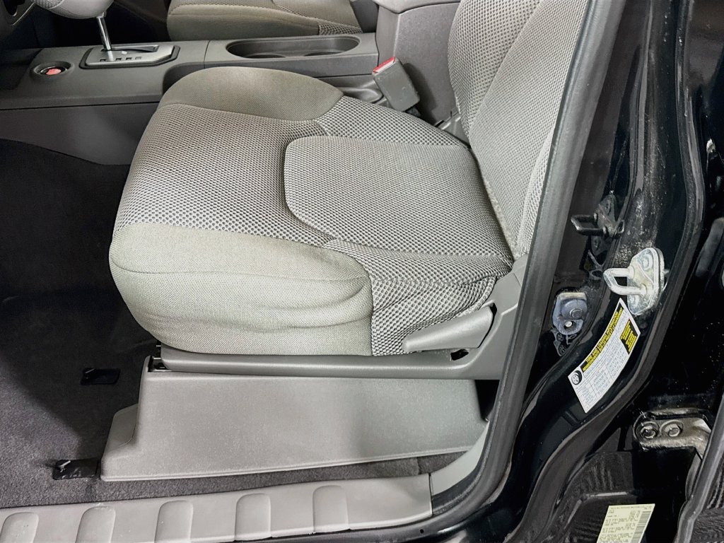 Certified 2021 Nissan Frontier SV w/ Midnight Edition Floor Mats AWD/4WD image 24