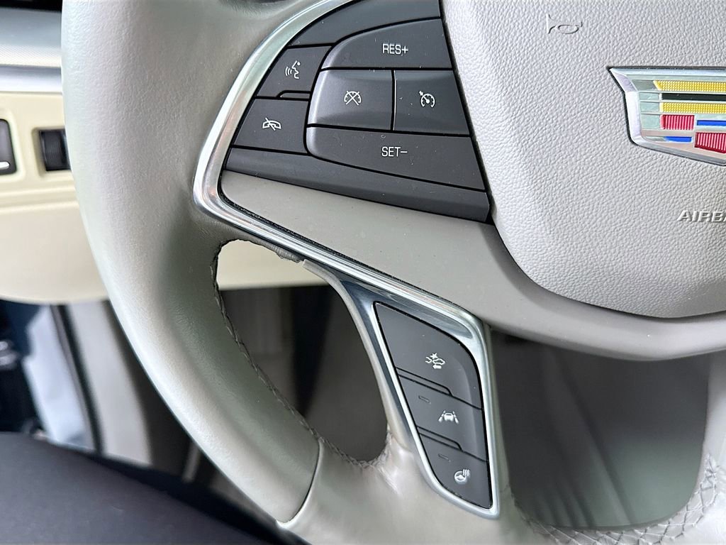 Used 2019 Cadillac XT5 Luxury FWD image 11