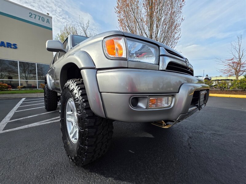 Used 2002 Toyota 4Runner SR5 AWD/4WD image 10