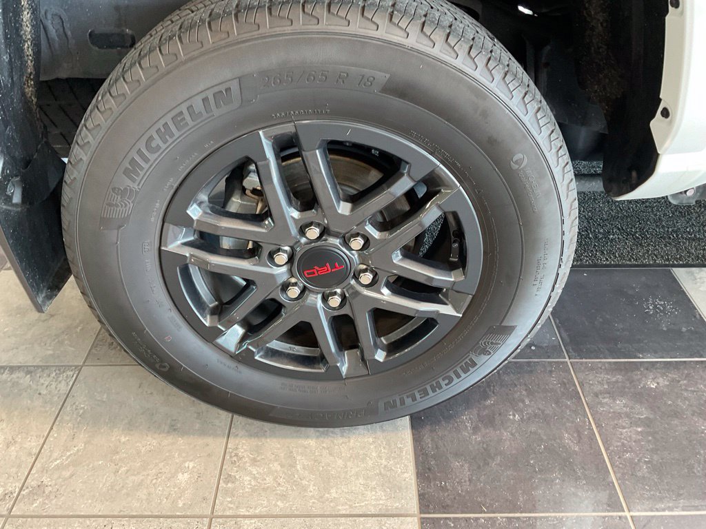 Certified 2024 Toyota Tacoma TRD Sport AWD/4WD image 7