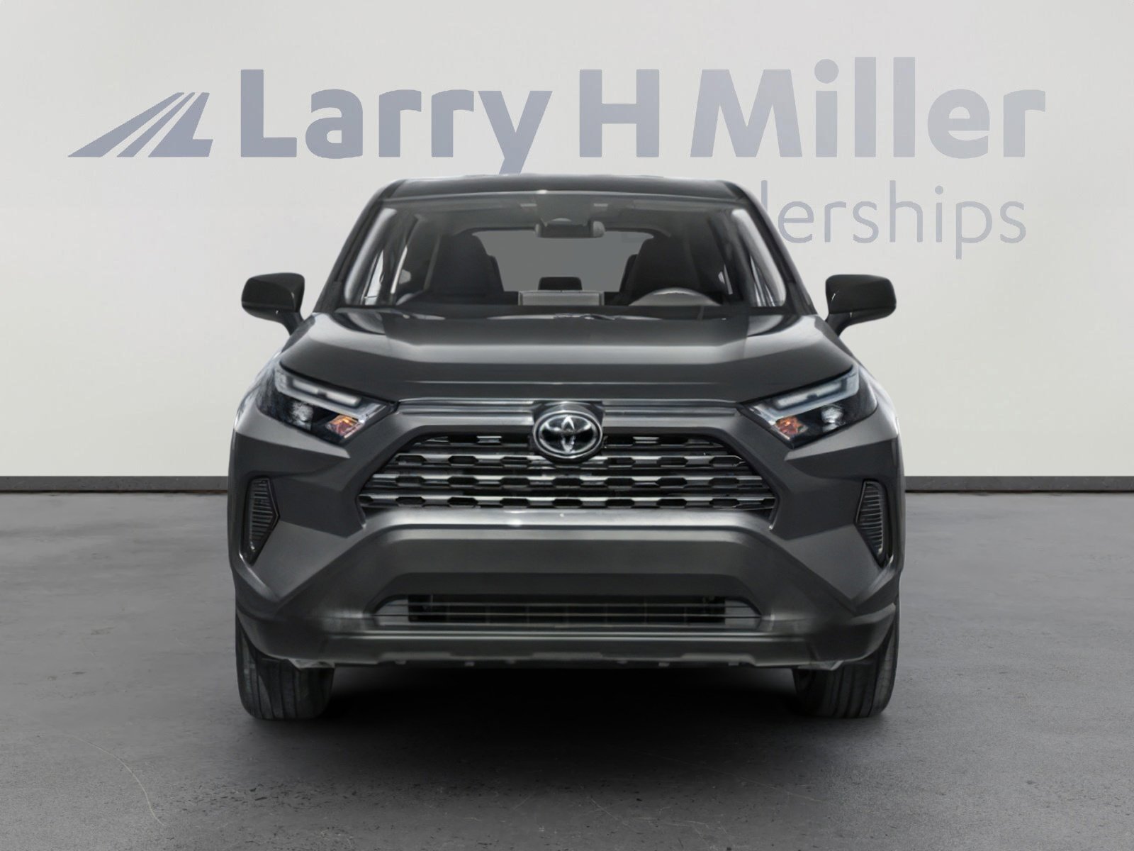 Used 2023 Toyota RAV4 LE AWD/4WD image 4