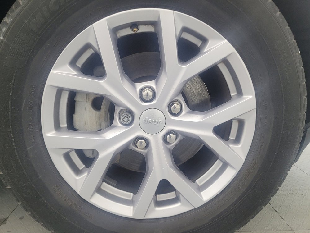 Used 2022 Jeep Grand Cherokee Limited RWD image 31