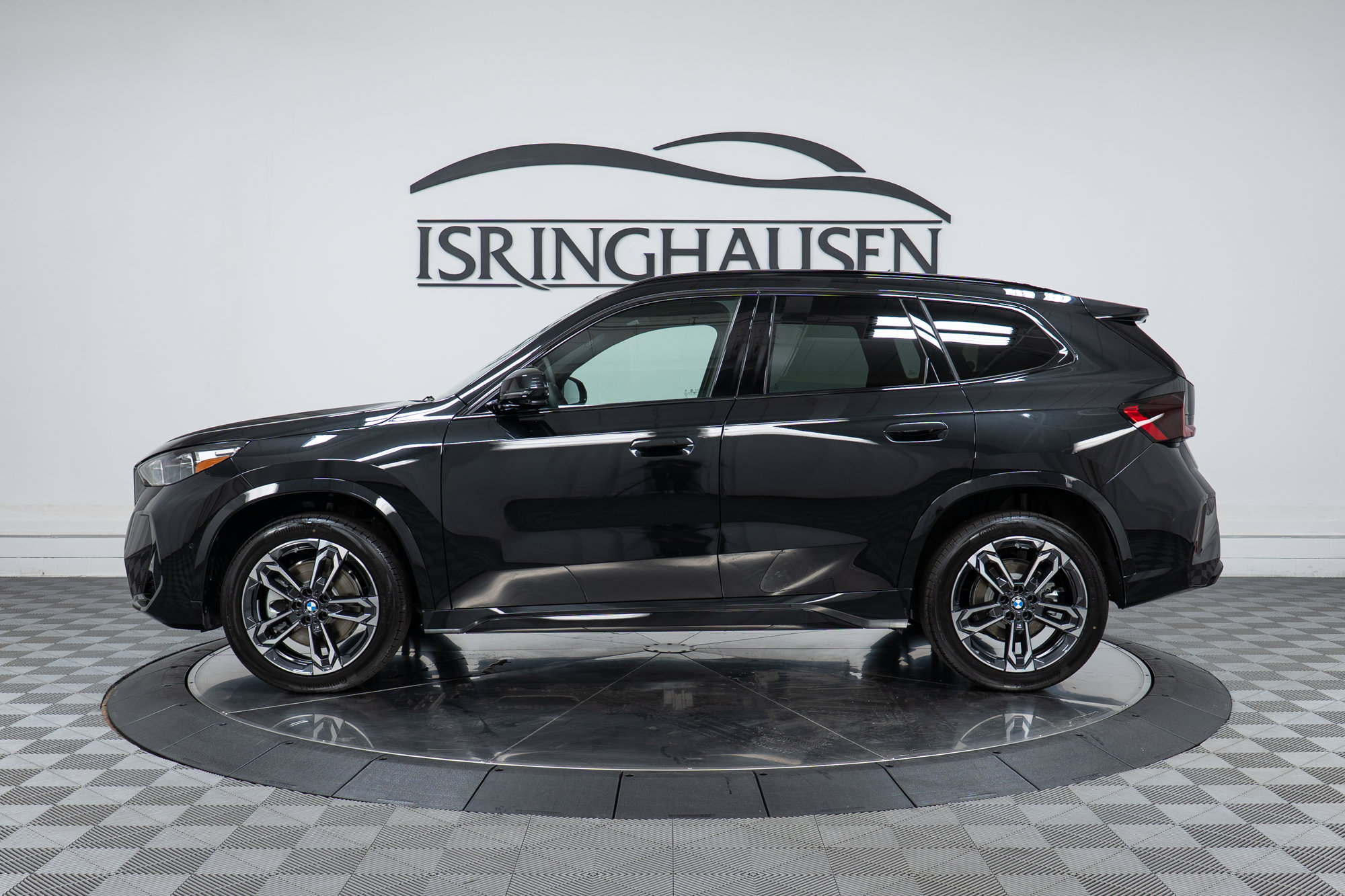 New 2026 BMW X1 xDrive28i w/ Technology Package AWD/4WD image 8