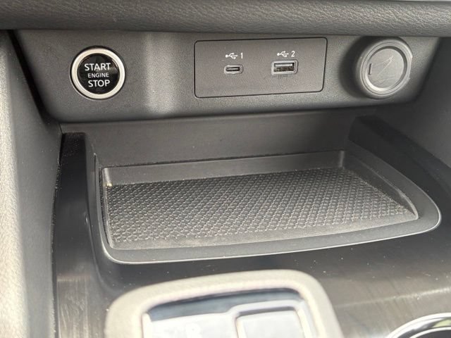 Used 2023 Nissan Rogue SV AWD/4WD image 22