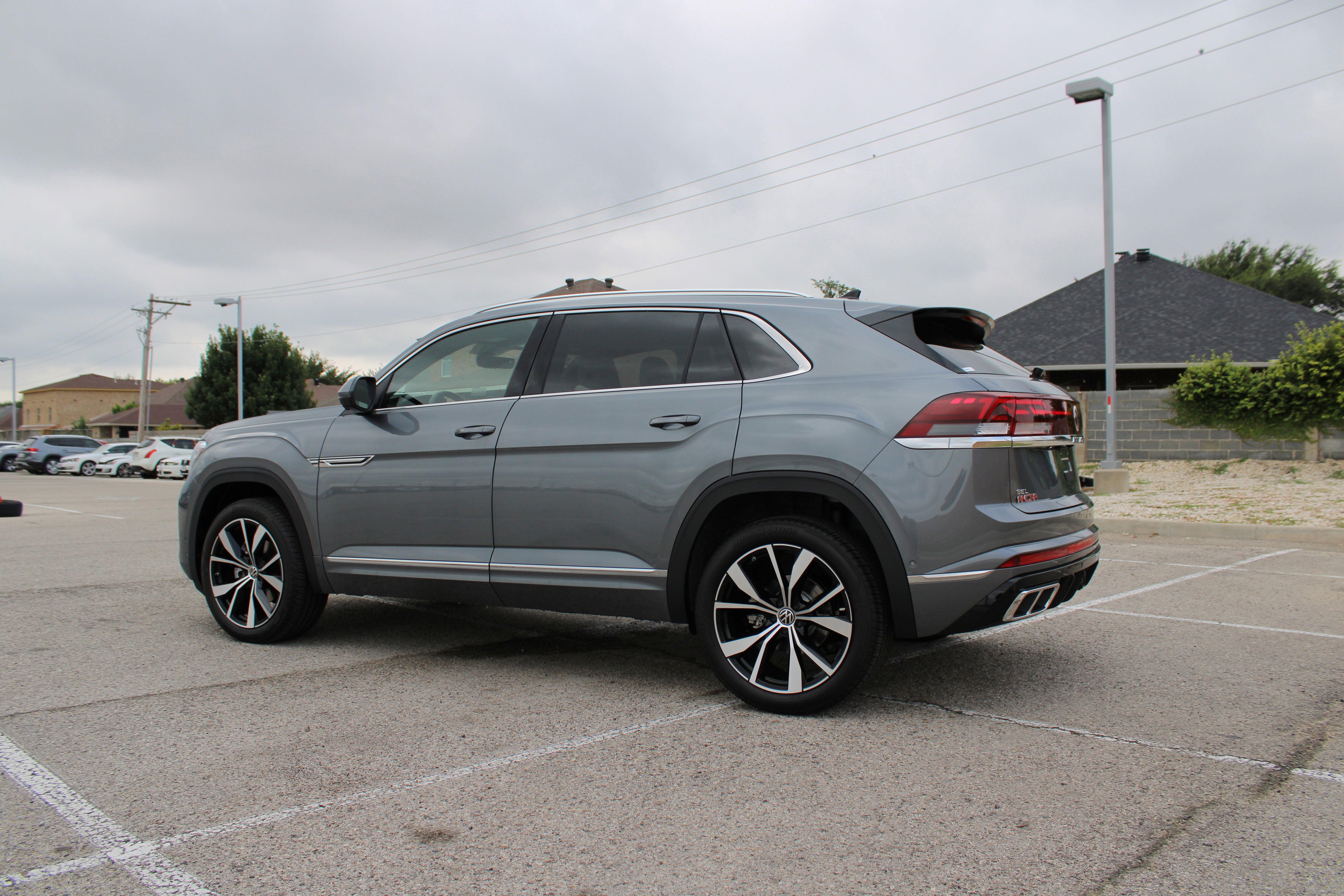 New 2025 Volkswagen Atlas Cross Sport SEL Premium R-Line image 5
