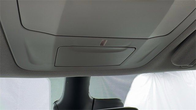 Used 2023 Chrysler Pacifica Touring-L image 34