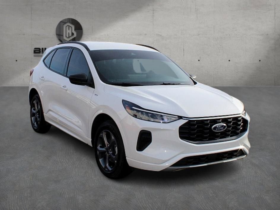 Used 2024 Ford Escape ST-Line w/ Tech Pack #1 image 2