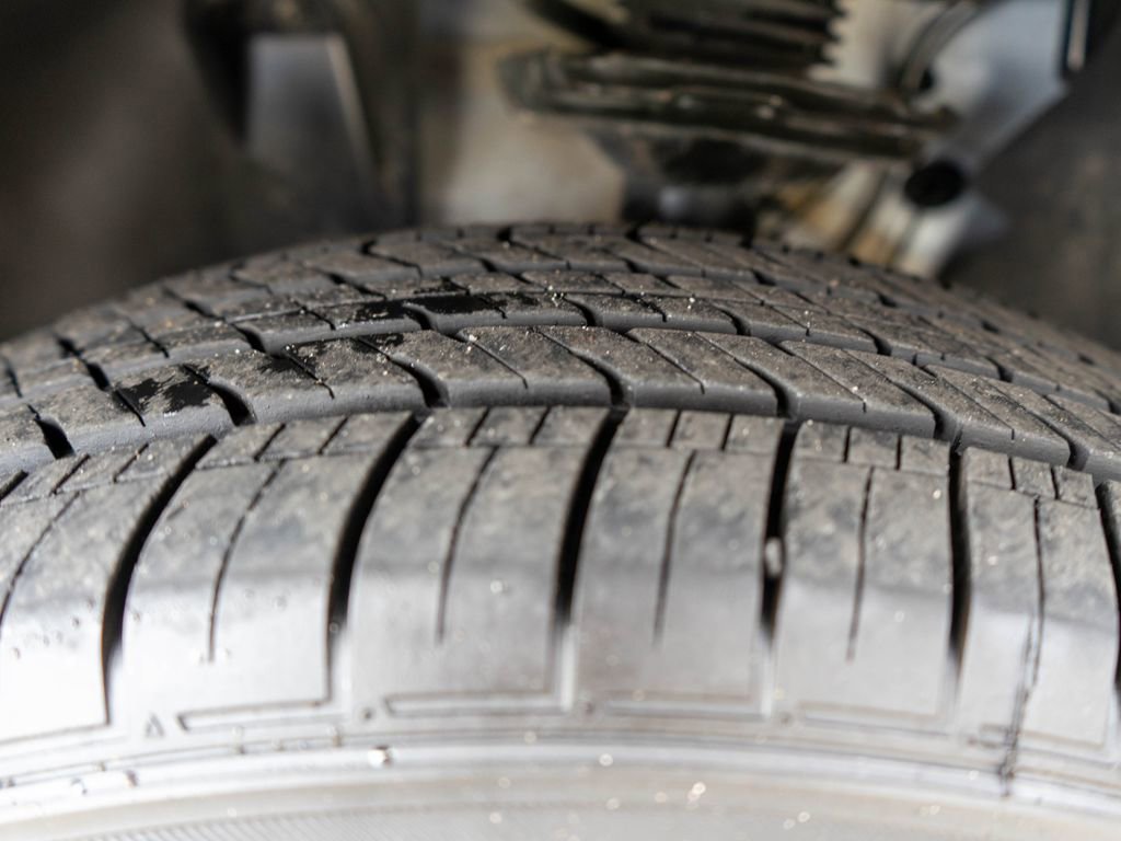 Used 2025 Volkswagen Tiguan S image 24