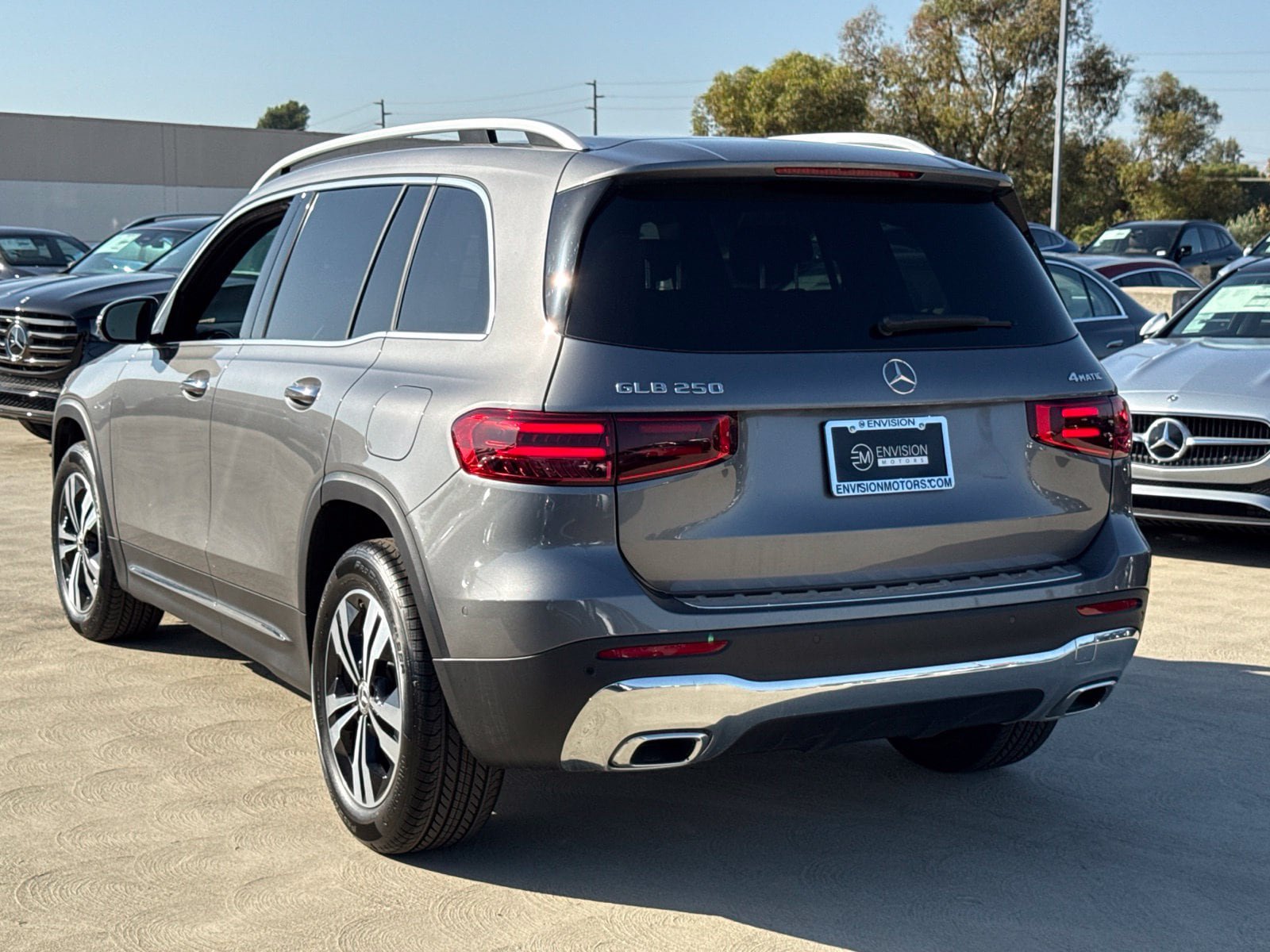 New 2026 Mercedes-Benz GLB 250 4MATIC image 8