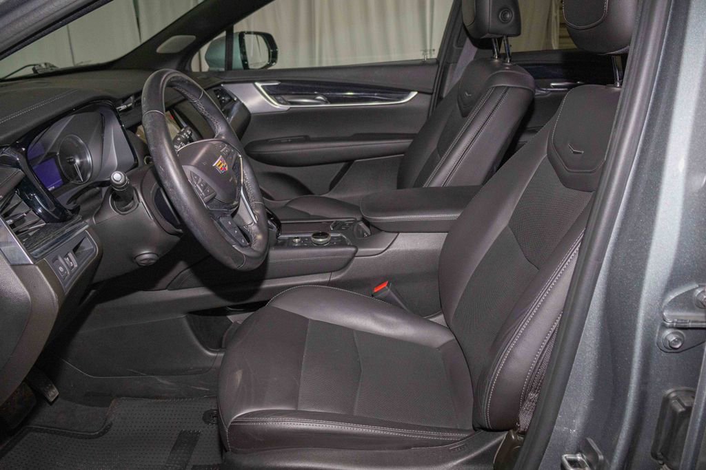 Used 2023 Cadillac XT5 Premium Luxury image 18