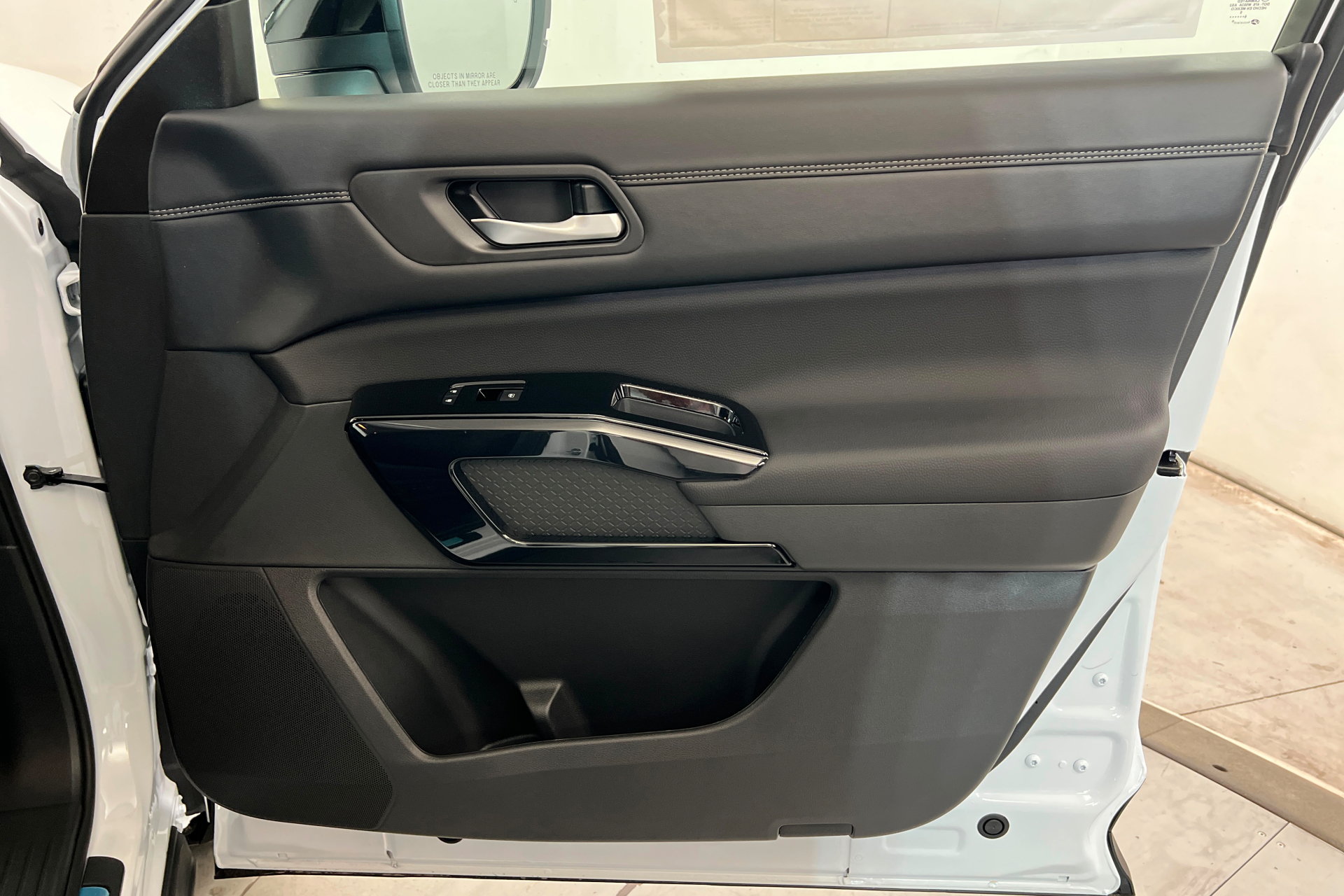 New 2026 Nissan Pathfinder Platinum AWD/4WD image 24